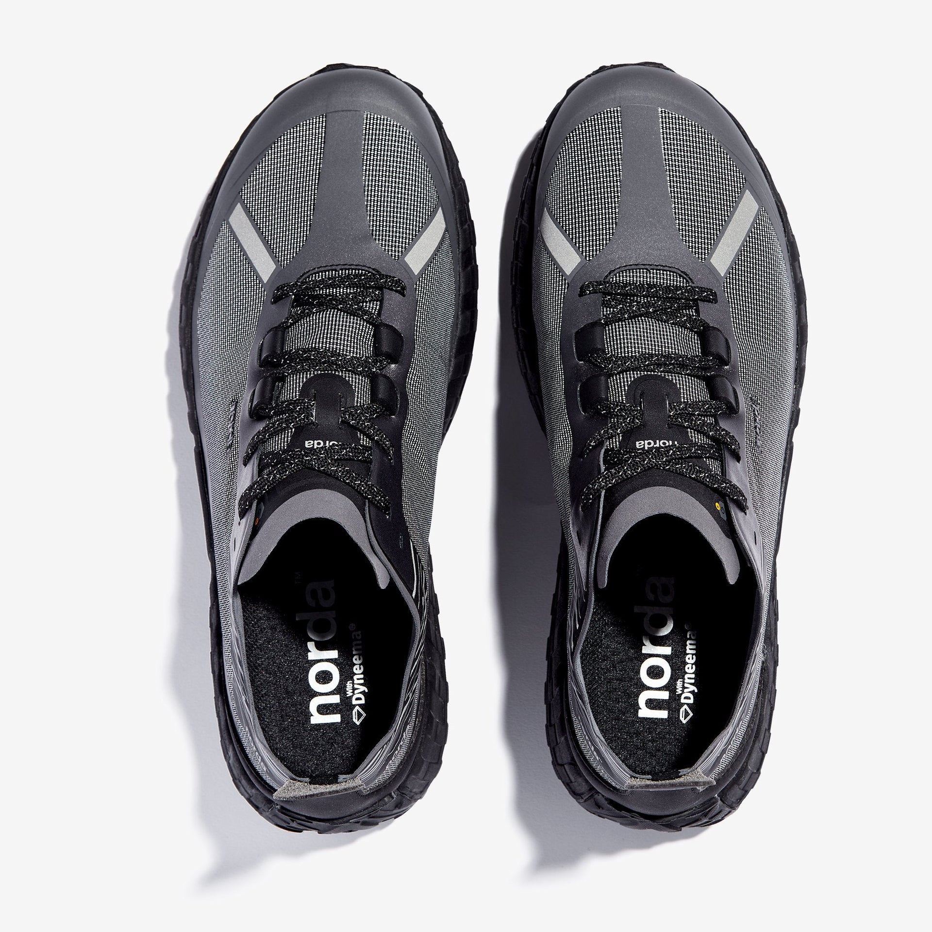 Women's Winter Trail Shoes in Black 001 G+ Spike - norda run