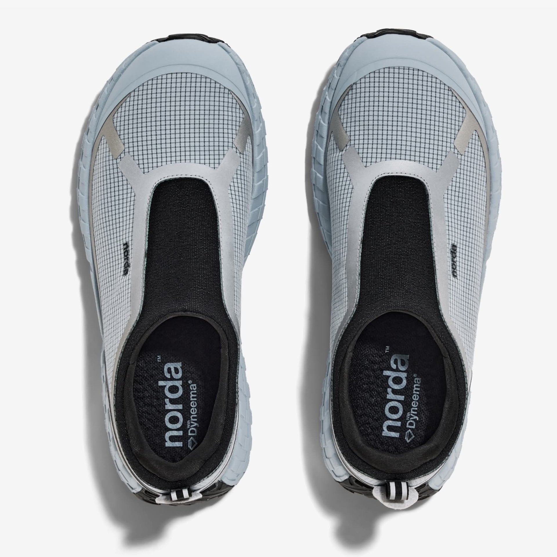 Women's Trail Approach Shoes in Ash 003 - norda run